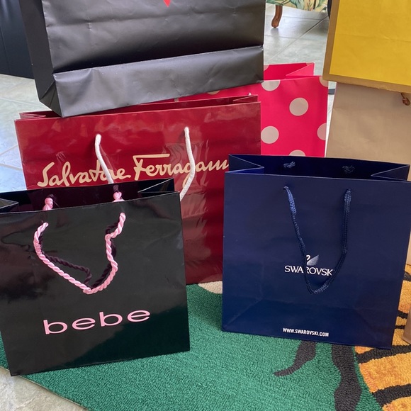 Collection of 12 Novelty Gift Bags - Picture 6 of 6